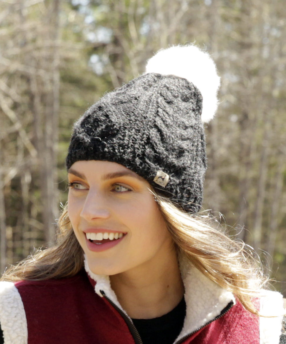 Pom Cable Hat