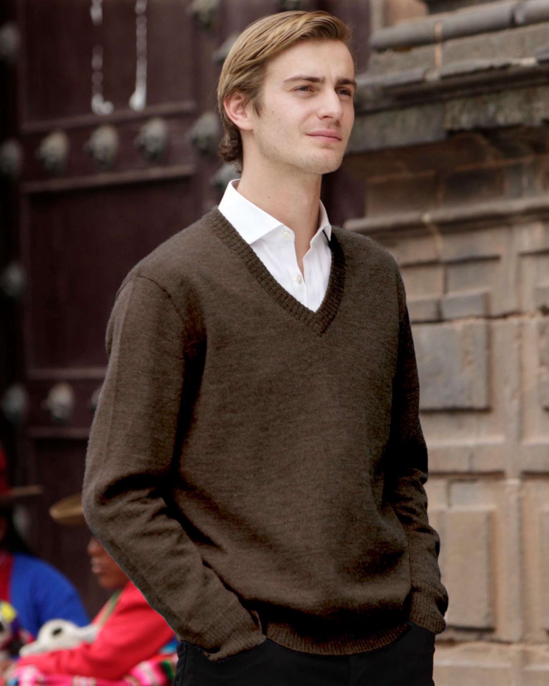 V-Neck Pullover