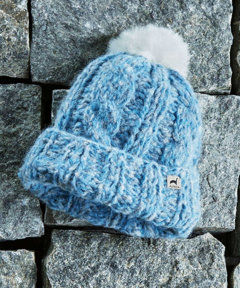 Marshmallow Trenza Pom Hat